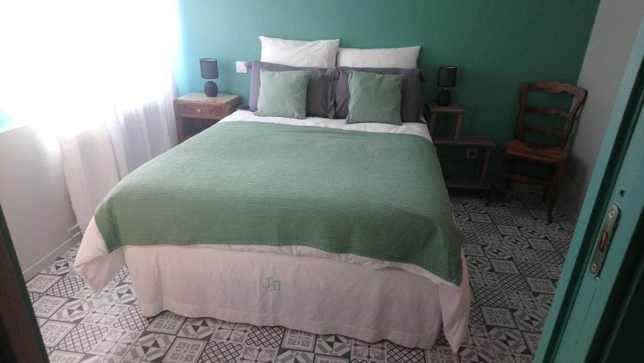 L'Esperluette En Camargue Bed & Breakfast Uchaud Eksteriør bilde
